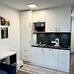 Carefree Mikroapartment Inkl. Balkon + Tiefgarage 아우크스부르크