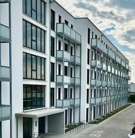 Carefree Mikroapartment Inkl. Balkon + Tiefgarage Augsburg