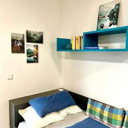 Carefree Mikroapartment Inkl. Balkon + Tiefgarage * Augsburg